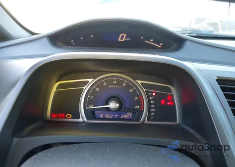 2008 Honda Civic Lx z USA, uszkodzony, nr VIN JHMFA16508S000241